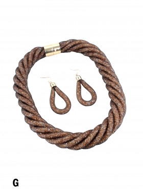 SPARKLE TUBE TWIST NECKLACE AND EARRING SET